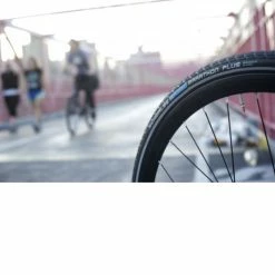 Schwalbe PNEU MARATHON PLUS 700X35C -Promos Pièces détachées Boutique a85d6b086b4448edd27813fc2ed8